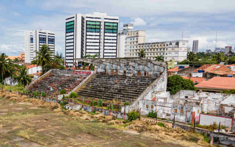 GALERIA: Veja imagens do Estádio da Pajuçara atualmente