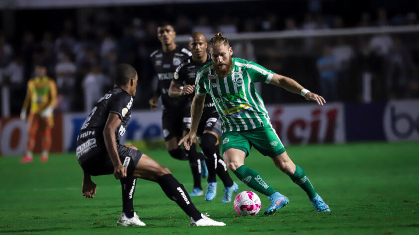 Juventude: Sobe – Bruno Nazário – Entrou e marcou um belo gol, em chute seco de longa distância. Junto com Chico foi quem tentou algo no Juventude. // Desce – Paulo Miranda – O veterano zagueiro vacilou na frente de Marcos Leonardo e o atacante santista foi as redes. Era o segundo gol do Peixe no jogo, tento que derrubou de vez o Juventude na partida.