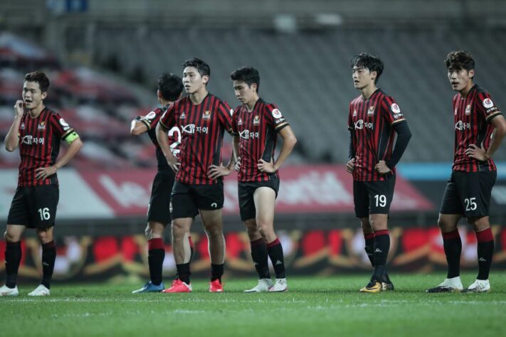 17º - Seoul FC (Coréia do Sul) - Média de passes realizados por jogo: 632 - Taxa de acerto: 87,5%