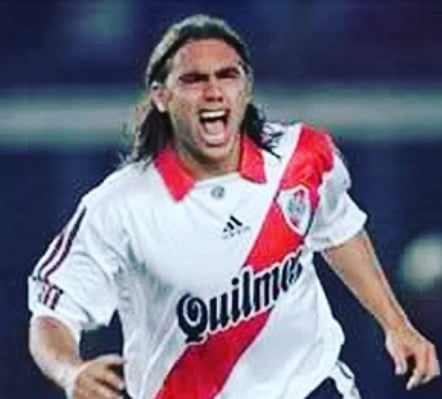 Juan Pablo Sorín - Campeão da Libertadores pelo River Plate (1996) e campeão da Liga dos Campeões pela Juventus (1995/1996)