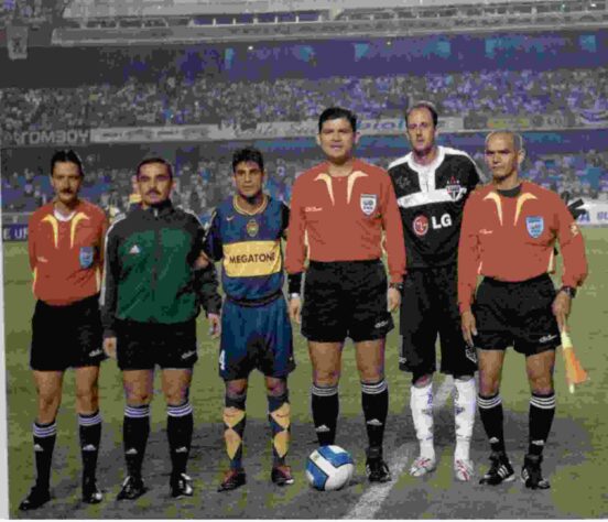 Ainda em 2006, o São Paulo disputou a Recopa Sul-Americana. A competição acontece entre os vencedores da Copa Libertadores e da Copa Sul-American do ano anterior. Nesta edição, o Tricolor encarou o Boca Júniors em dois jogos. No primeiro, perdeu por 2 a 1. No segundo, empatou por 2 a 2. Com o agregado, a equipe argentina saiu campeã.
