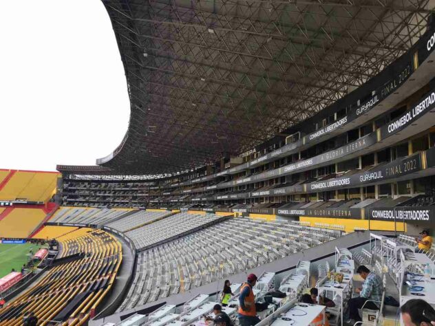 Uma das arquibancadas centrais do Estádio Monumental.