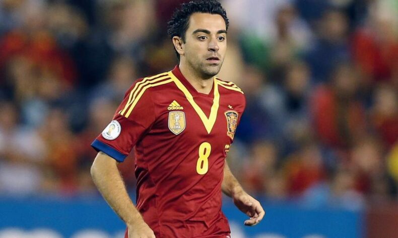 Xavi (Espanha): 4 Copas do Mundo (2002, 2006, 2010 e 2014).