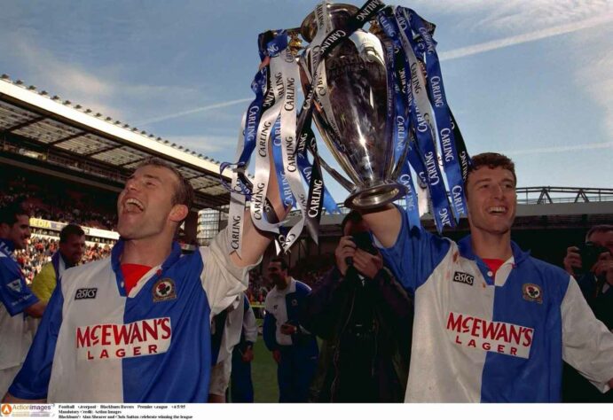 1º lugar: Alan Shearer - pelo Blackburn Rovers na temporada 1994/95 - 34 gols