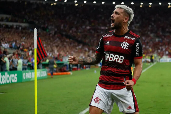 3ª posição: Giorgian de Arrascaeta, 28 anos - Meia (uruguaio) - Clube: Flamengo / Valor de mercado: 19 milhões de euros / 106,2 milhões de reais