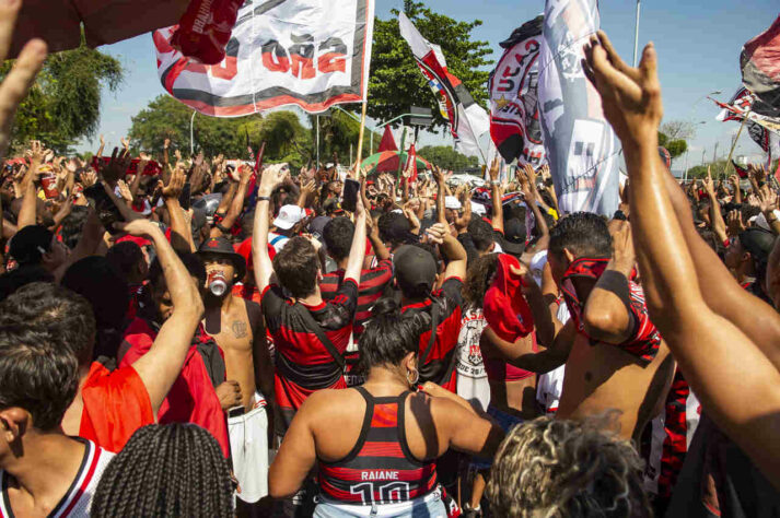 Torcida do Flamengo fez festa no AeroFla.