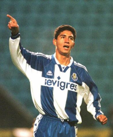 Jardel - 25 gols em 46 jogos. 