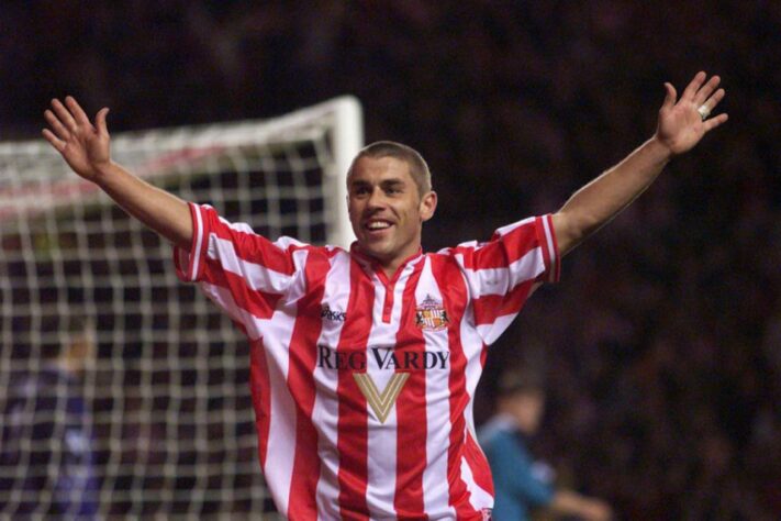 7º lugar: Kevin Phillips - pelo Sunderland na temporada 1999/00 - 30 gols