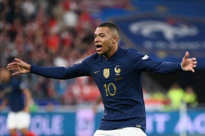 1º - Kylian Mbappé (FRA) - atacante do Paris Saint-Germain - 23 anos - valor de mercado: 160 milhões de euros (aproximadamente R$ 882 milhões)