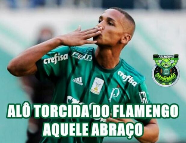 Hora de recordar: Deyverson tem histórico de memes com provocações ao Flamengo.