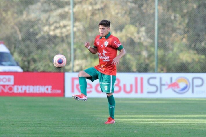 FECHADO - Ex-Portuguesa, o lateral e volante Renan buscou novos ares na temporada e virou reforço do FC Casale Dilettanistica, clube da quarta divisão da Itália.