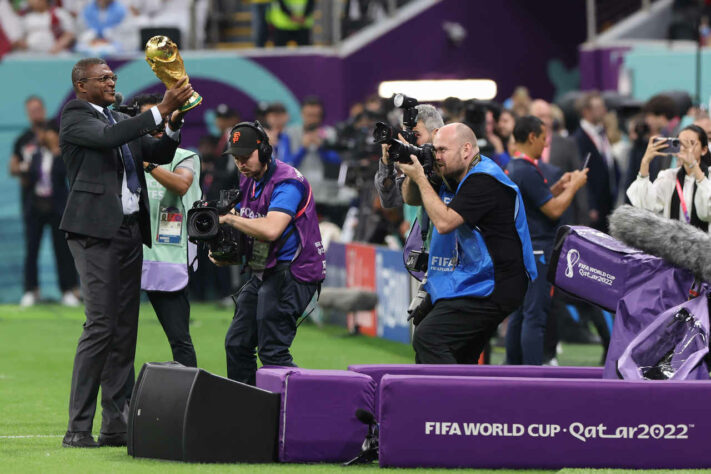 Fotógrafos acompanham a cerimônia de abertura da Copa do Mundo 