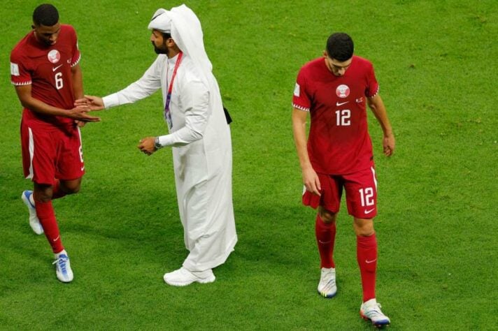 Jogadores do Qatar frutrados com a derrota