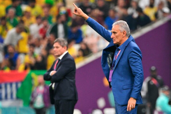 Tite comandando a Seleção Brasileira.