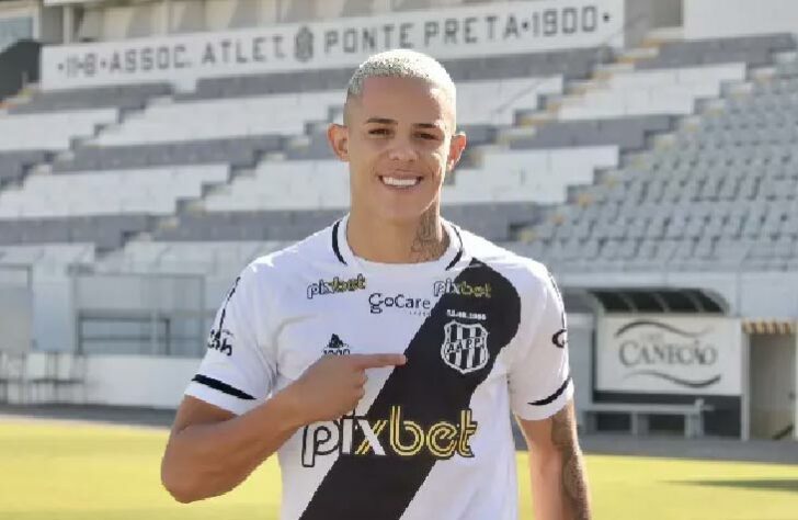 Wallisson - volante: da Ponte Preta para o Atlético Mineiro / O volante de 25 anos foi um dos destaques da Ponte Preta na disputa da Série B e interessa ao Galo para a próxima temporada. O jogador já teve passagem pelo futebol mineiro em 2021, pelo Athletic Club, de São João del-Rey.