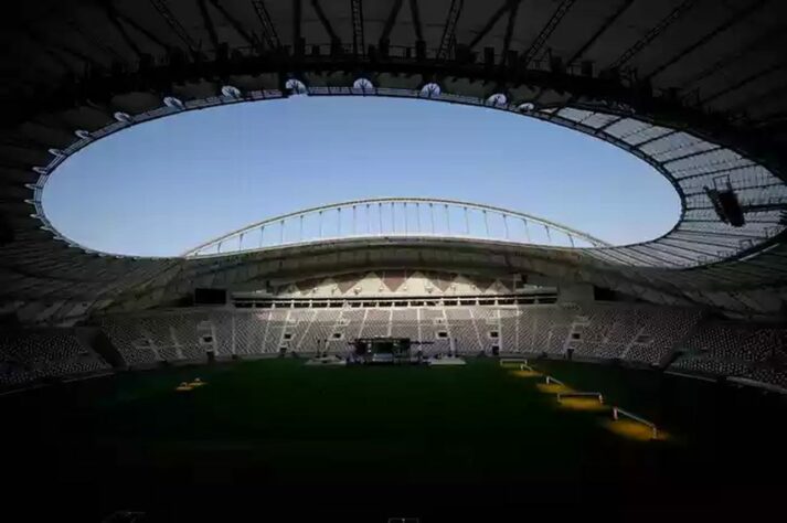 O estádio foi modernizado durante a reforma. O palco recebeu a tecnologia de resfriamento para receber jogos, mesmo no verão. Além disso, houve a instalação de uma cobertura na arena. 