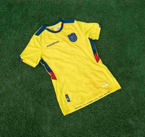 Equador (grupo A): camisa 1 / fornecedora: Marathon