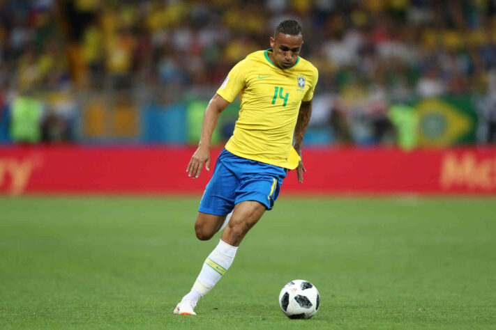 Na Copa da Rússia, Danilo sofreu uma entorse no tornozelo esquerdo durante treinamento da Seleção Brasileira e teve outra lesão ligamentar. O lateral disputou apenas a partida de estreia do torneio e ficou fora do restante do torneio.