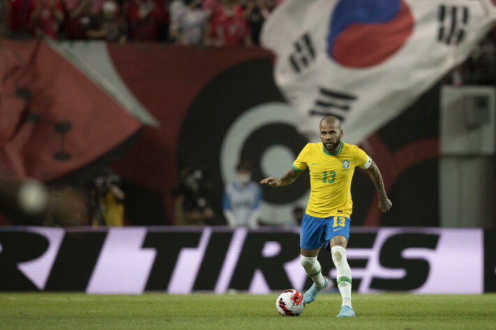 Daniel Alves - 39 anos, 6 meses e 24 dias / O lateral alcançará a marca na partida contra Camarões. 