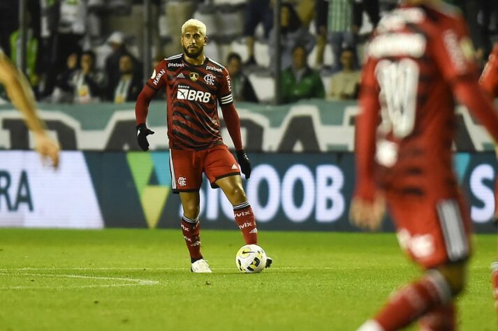  O defensor fez apenas sete jogos na temporada, sempre atuando no time reserva. O último deles foi pela estreia do Flamengo na Libertadores. 