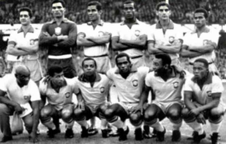 Hungria 3 x 1 Brasil - 1966 - O Brasil era uma das grandes potências dos anos 60 e havia vencido na estreia com gols de Pelé e Garrincha. Mas contra a Hungria, que não era nem sombra do grande time dos anos 50, não se encontrou em campo e saiu de campo derrotado por 3 a 1.