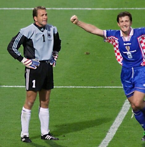 Alemanha 0 x 3 Croácia - 1998 - Os croatas já vinham mostrando um bom futebol na Copa-98, mas ninguém esperava que bateria a Alemanha tão fácil. Em duelo das quartas de final, a Croácia deu show, venceu por 3 a 0 e pois fim a geração alemã que havia sido campeã em 90.