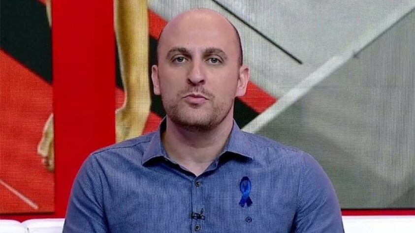 Gustavo Zupak, da ESPN, foi outro que não poupou palavares. O jornalista ainda fez um alerta: "Se for para o Flamengo, Vítor Pereira mostrará que a palavra dele não tem nenhum valor. É uma das atitudes mais rasteiras que vi no futebol. Em 12 dias, ele rasga o valor da sua palavra. É preocupante, inclusive para o Flamengo".