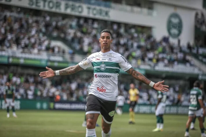 19º: Coritiba - 9 pontos (3 vitórias e 8 derrotas) - Aproveitamento: 27.27%