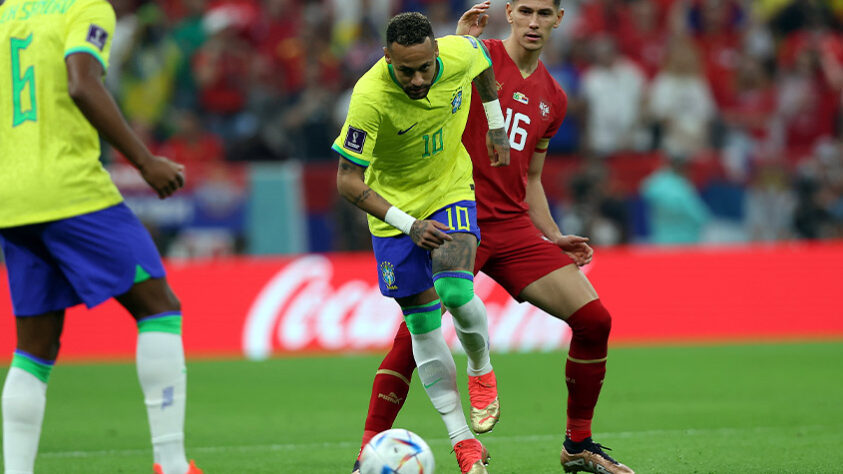 Neymar sofreu com forte marcação.