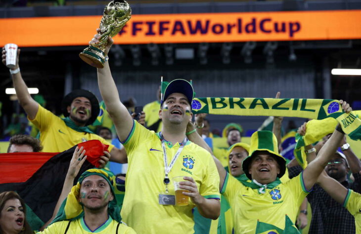 Torcida presente no estádio 974.