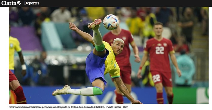 O "Clarín", da Argentina, estampou o seu jornal com uma imagem gigante do voleio de Richarlison.