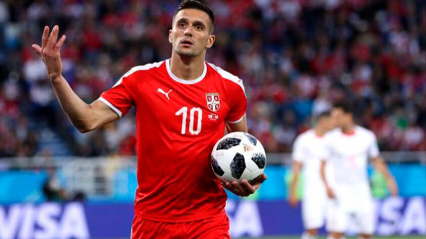 Sérvia: Dusan Tadic - O meia do Ajax é um dos grandes destaques na promissora seleção sérvia. Ele enfrentou o Brasil no Mundial de 2018, e desde então cresceu bastante, a ponto de se tornar uma das referências e estrelas do Ajax de 2019, que chegou à semifinal da Champions naquele ano.