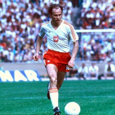 Alemanha Ocidental 1974 - Grzegorz Lato - Artilheiro na Alemanha com sete gols, o polonês viu sua seleção terminar em terceiro lugar.