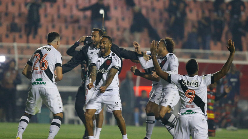 O Vasco chegou na última rodada, contra o Ituano, em Itu, em um confronto direto. Em um confronto equilibrado, o Cruzmaltino venceu por 1 a 0, com gol de Nenê e garantiu o acesso para a Série A em 2023.
