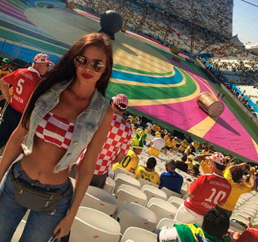 Ela esteve na Copa do Mundo do Brasil, em 2014. Esta foto é do período.