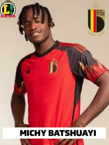 BATSHUAYI - 7,5 - Teve visão de jogo para aproveitar o lançamento de Alderweireld, se desvencilhar da marcação e marcar um golaço. No mais, batalhou em busca de levar a Bélgica adiante, mas em alguns momentos se atrapalhou. 