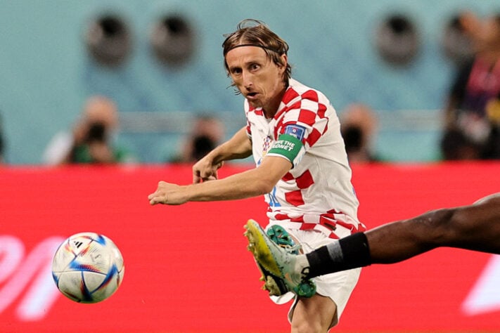 Meia: Luka Modric (Croácia/Real Madrid), 37 anos.