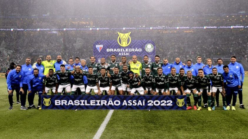 Palmeiras fatura R$ 9 milhões com título paulista; veja quanto o clube já  ganhou com premiações no ano, palmeiras