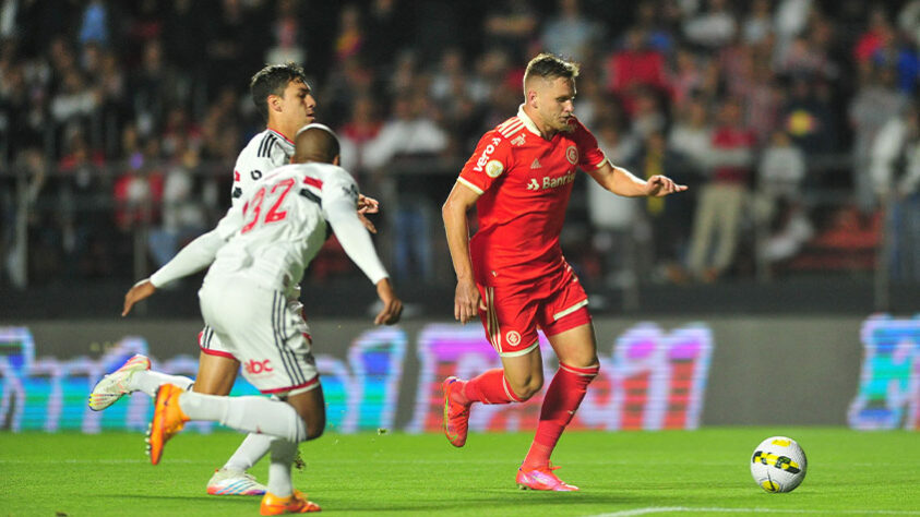 Sem as vagas para a Libertadores através das copas, o São Paulo passou a buscar uma boa classificação na reta final do Brasileirão. Entretanto, o Tricolor terminou na 9ª posição e ficou com uma vaga na Copa Sul-Americana 2023.