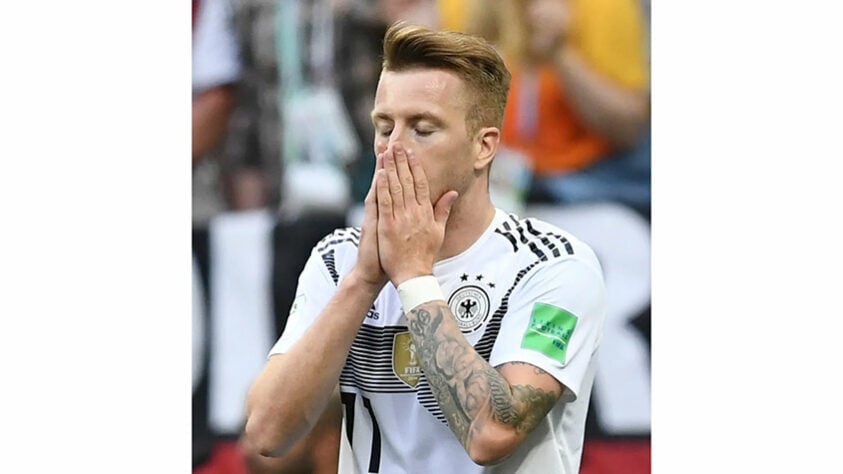 FORA DA COPA - Marco Reus - seleção alemã (jogador do Borussia Dortmund) - Uma lesão no tornozelo, ainda em setembro, não foi recuperada a tempo de o jogador ser convocado para a Copa do Mundo.