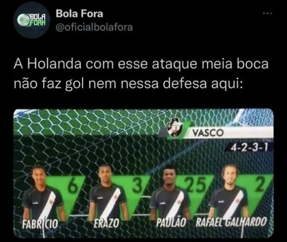 A partida entre Holanda e Senegal caminhava para um zero a zero e o ataque holandês já estava sendo bastante criticado.