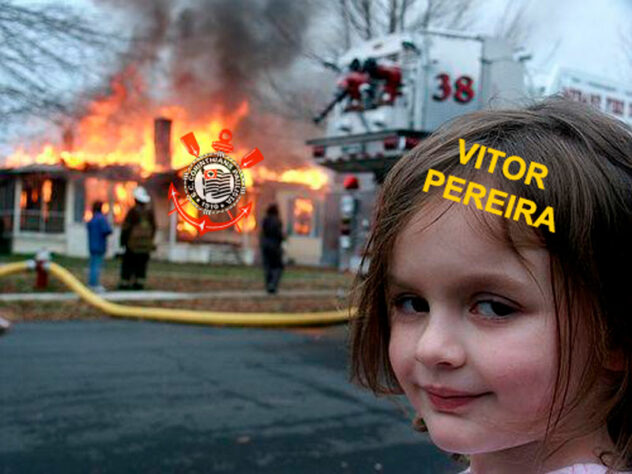 Corinthians vira alvo de memes após acerto de Vítor Pereira com o Flamengo.