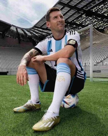 GALERIA: Confira a chuteira que será usada por Messi na Copa do Mundo