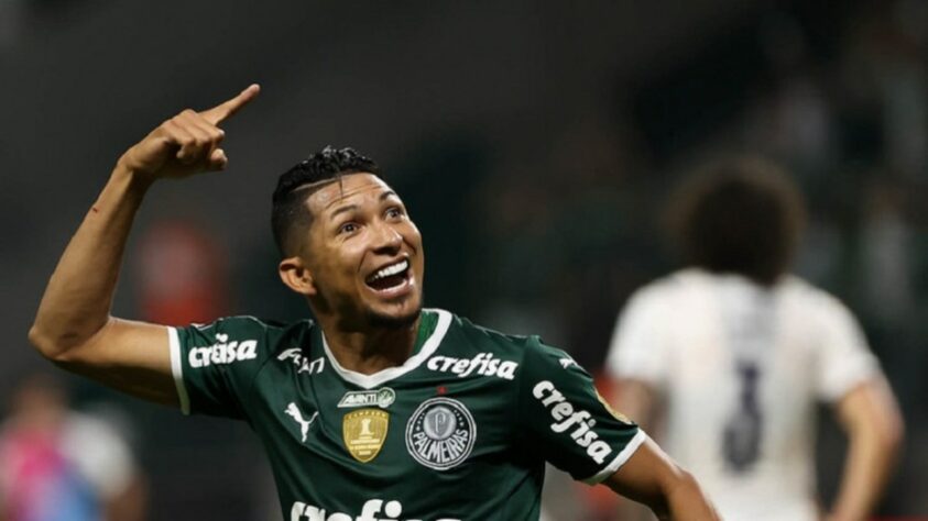 7ª posição: Rony, 25 anos - Atacante (brasileiro) - Clube: Palmeiras - Valor de mercado: 10 milhões de euros / 51 milhões de reais