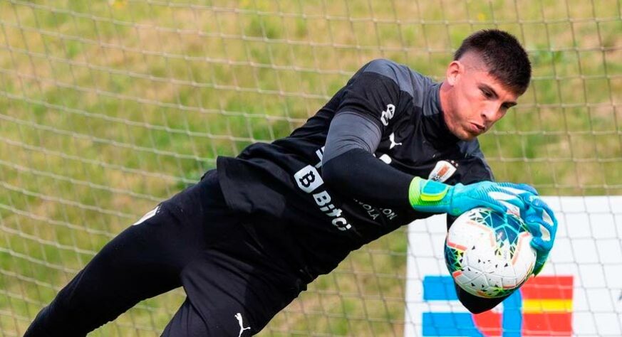 Sergio Rochet,	29 anos - Goleiro / Seleção da Uruguai - Clube atual: Nacional-URU (contrato até: dezembro de 2023) - quem quiser contar com o goleiro titular do Uruguai no elenco deve encarar a concorrência do River Plate, que enxerga em Rochet o goleiro ideal para a reformulação que o elenco deve sofrer.