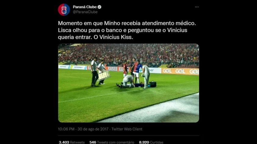 O Paraná Clube é mais um exemplo de time que sempre utilizou as redes para fazer brincadeiras. No exemplo acima um trocadilho com o nome do jogador Vinícius Kiss. 