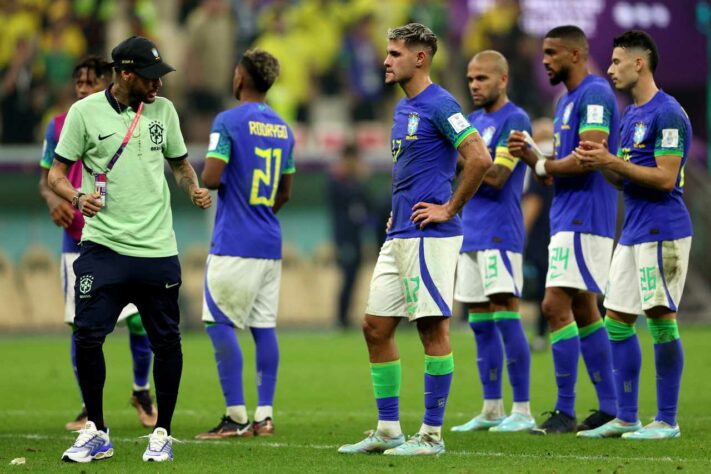 Brasil vai jogar de azul contra Camarões nesta sexta-feira no duelo onça x  leão 