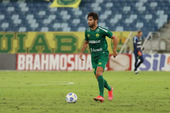 FECHADO - O Grêmio acertou com o volante Pepê, do Cuiabá. O Dourado vinha resistindo as investidas do Imortal, mas o aumento da proposta e a vontade do jogador pesaram para que o negócio fosse concretizado. O "ge" deu a informação inicialmente, acrescentando que os valores são mantidos em sigilo. O Cuiabá detém 80% dos direitos econômicos do atleta de 24 anos, enquanto o Flamengo tem 20%. 