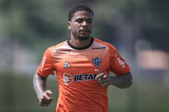 ESQUENTOU - O Atlético-MG está próximo de vender o zagueiro Micael ao Houston Dynamo, dos EUA. O atleta de 22 anos já está emprestado ao clube dos Estados Unidos desde março e agora ficará no clube em definitivo. A informação foi divulgada inicialmente no GE e confirmada pela Valinor Conteúdo/LANCE!. A venda gira em torno de R$ 2,6 milhões.
