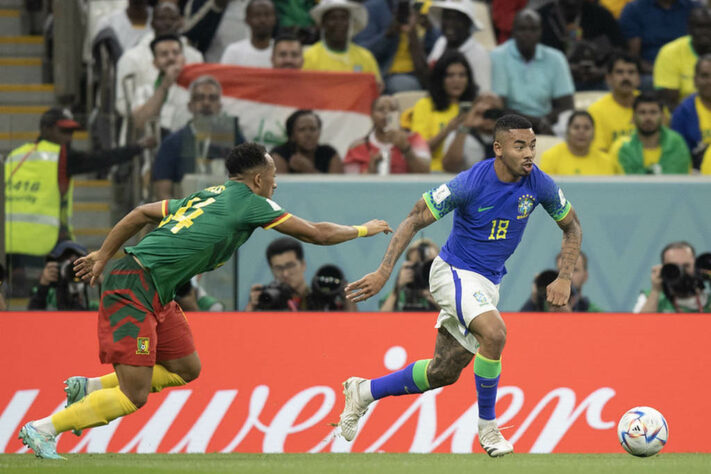 Gabriel Jesus pouco apareceu no jogo.